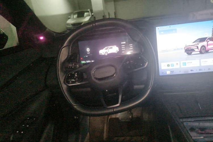 Used Lynk & Co 08 EM-P 2026 Model 160 Long-Range Ultra Steering Wheel