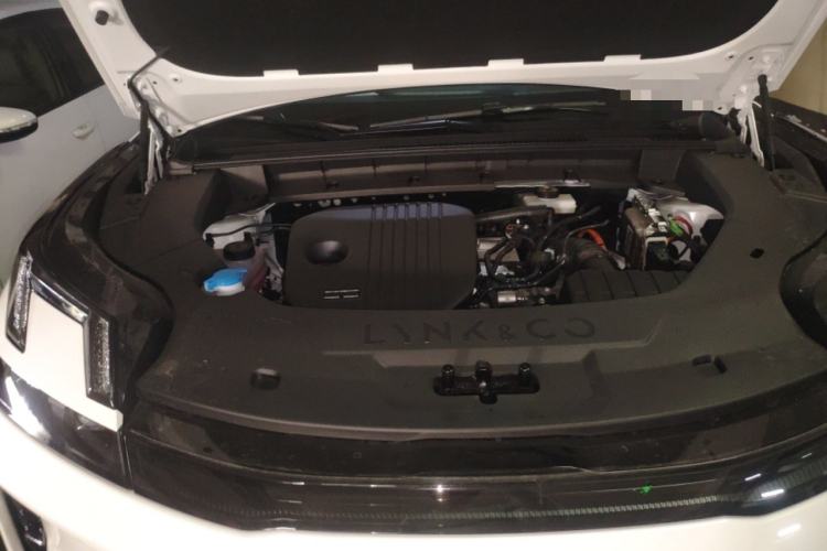Used Lynk & Co 08 EM-P 2026 Model 160 Long-Range Ultra Engine Bay