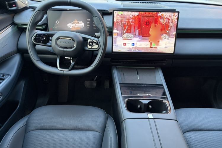 Used Lynk & Co 08 EM-P 2026 Model 160 Long-Range Max Interior 3