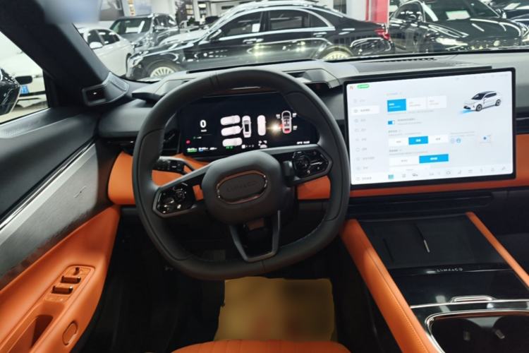 Used Lynk & Co 08 EM-P 2026 Model 210 Four-Wheel Drive Performance Ultra H7 Steering Wheel