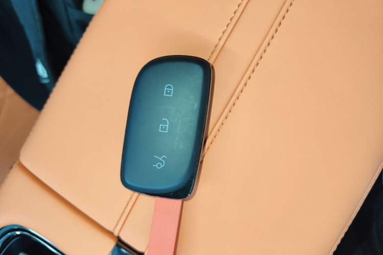 Used Lynk & Co 08 EM-P 2026 Model 210 Four-Wheel Drive Performance Ultra H7 Vehicle Key