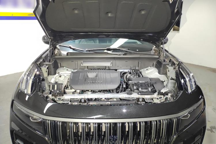 Used Lynk & Co 09 2021 2.0T Halo Six-Seater Engine Bay
