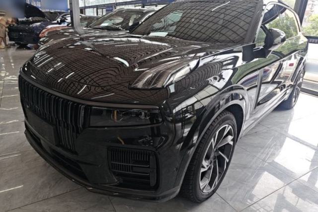 Used Lynk & Co 09 2021 2.0T Halo Six-Seater