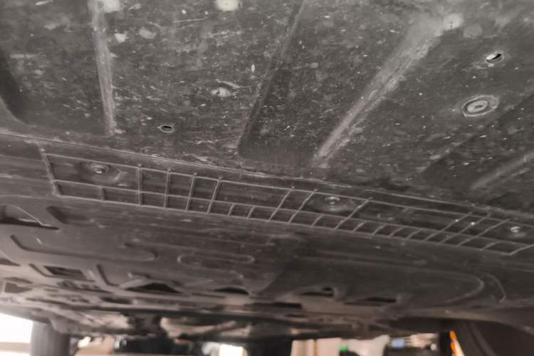Used Lynk & Co 09 2021 2.0T Halo Six-Seater Chassis Front