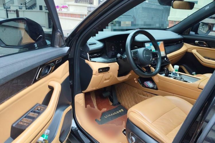 Used Lynk & Co 09 2021 2.0T Halo Six-Seater Driver Seat