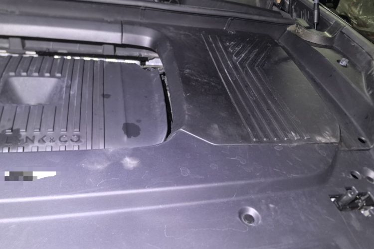 Used Lynk & Co 09 2021 2.0T Halo Six-Seater Engine Bay Left