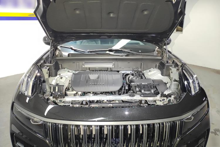 Used Lynk & Co 09 2021 2.0T Halo Six-Seater Engine Bay
