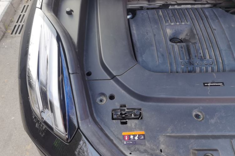 Used Lynk & Co 09 2021 2.0T Halo Seven-Seater Engine Bay Right