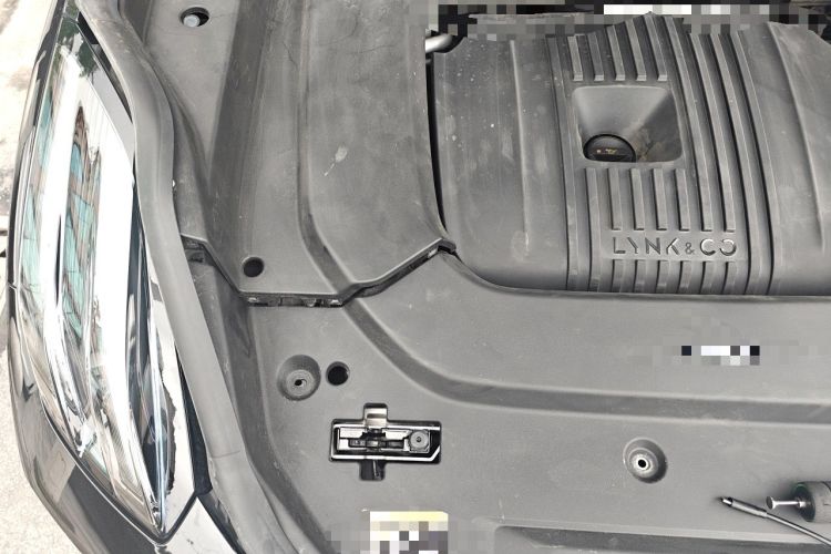 Used Lynk & Co 09 2021 2.0T Halo Seven-Seater Engine Bay Right