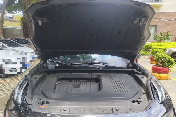 Used Lynk & Co 09 2021 2.0T Halo Six-Seater Engine Bay