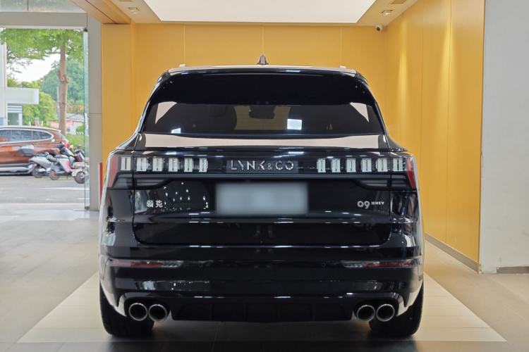 Used Lynk & Co 09 2021 2.0T Halo Six-Seater Exterior 2