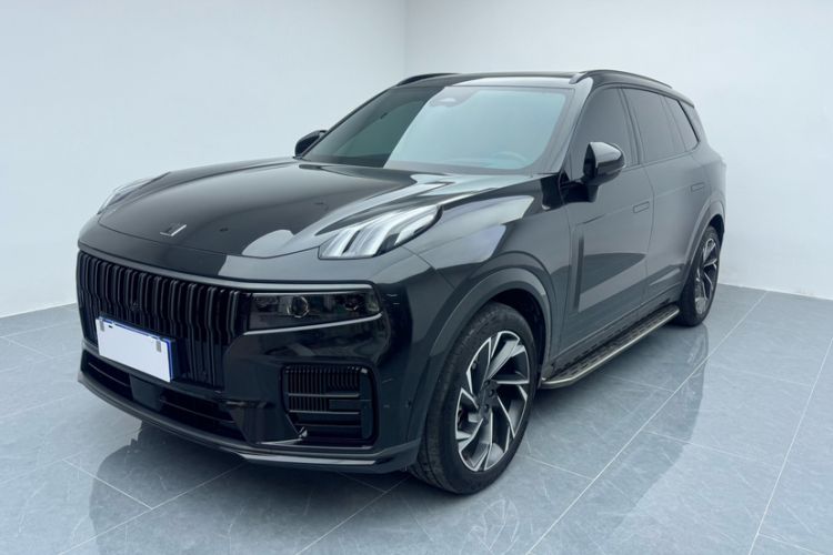 Used Lynk & Co 09 2021 2.0T Halo Six-Seater Exterior 4