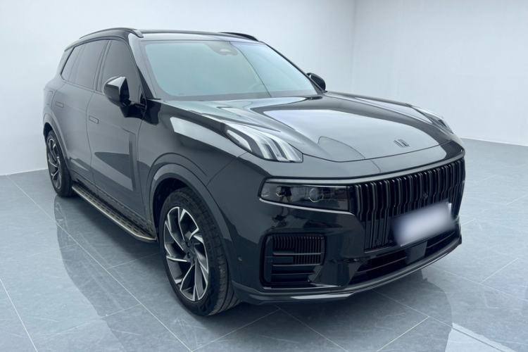 Used Lynk & Co 09 2021 2.0T Halo Six-Seater Exterior 8