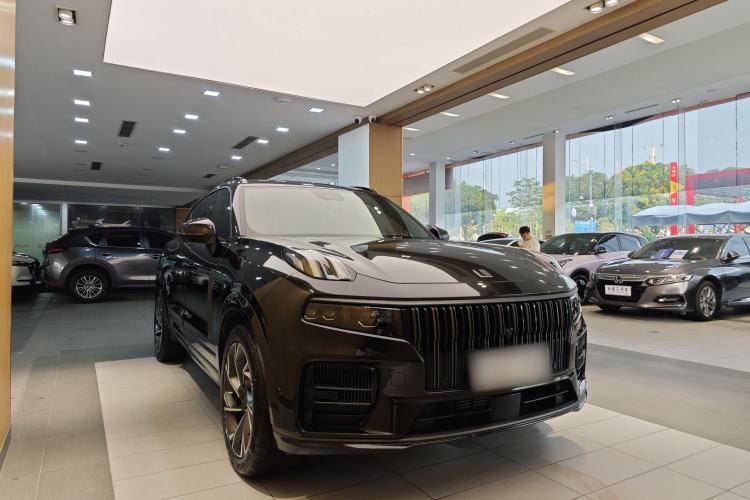 Used Lynk & Co 09 2021 2.0T Halo Six-Seater Exterior 8