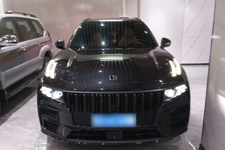 Used Lynk & Co 09 2021 2.0T Halo Six-Seater Front
