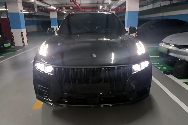Used Lynk & Co 09 2021 2.0T Halo Six-Seater Front