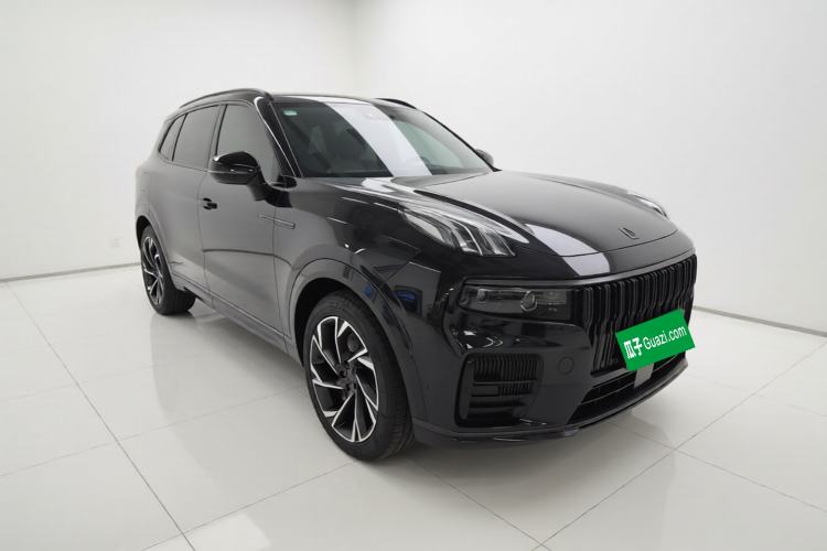 Used Lynk & Co 09 2021 2.0T Halo Six-Seater Front Right 45 Deg