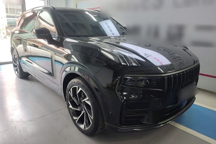 Used Lynk & Co 09 2021 2.0T Halo Six-Seater Front Right 45 Deg