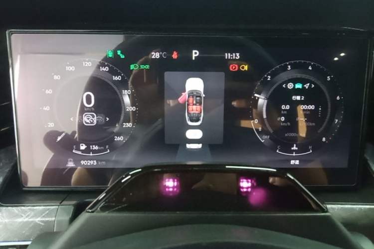 Used Lynk & Co 09 2021 2.0T Halo Seven-Seater Instrument Cluster
