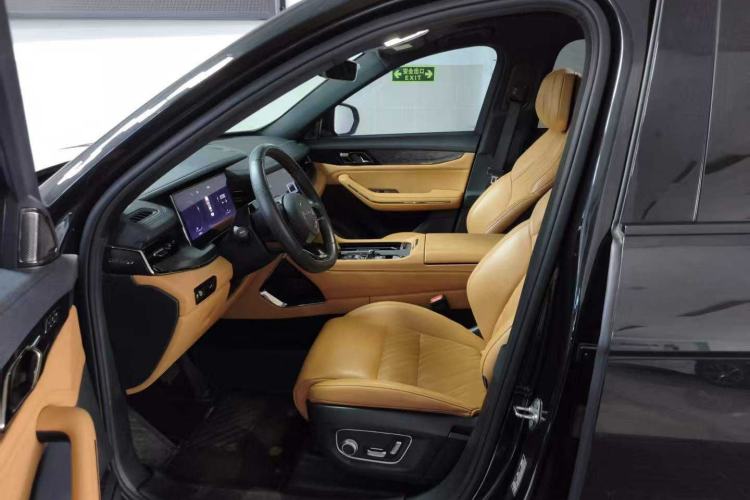 Used Lynk & Co 09 2021 2.0T Halo Six-Seater Interior 7