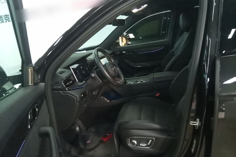 Used Lynk & Co 09 2021 2.0T Halo Seven-Seater Left Front Seat