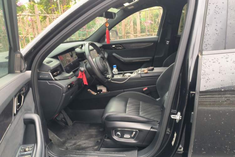 Used Lynk & Co 09 2021 2.0T Halo Six-Seater Left Front Seat