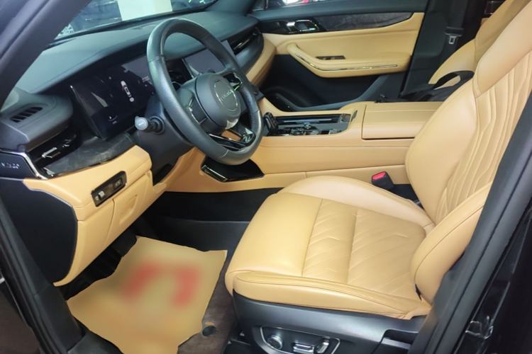 Used Lynk & Co 09 2021 2.0T Halo Six-Seater Left Front Seat