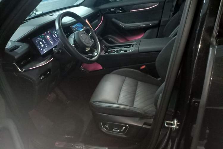 Used Lynk & Co 09 2021 2.0T Halo Six-Seater Left Front Seat