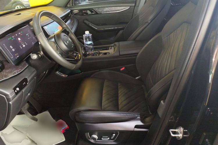 Used Lynk & Co 09 2021 2.0T Halo Six-Seater Left Front Seat