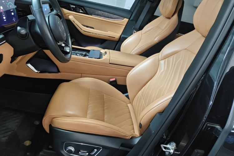 Used Lynk & Co 09 2021 2.0T Halo Six-Seater Left Front Seat