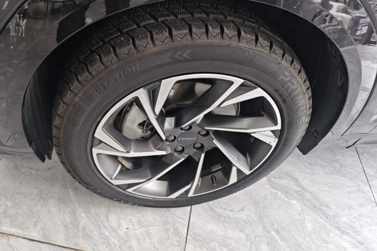 Used Lynk & Co 09 2021 2.0T Halo Six-Seater Left Front Wheel Hub