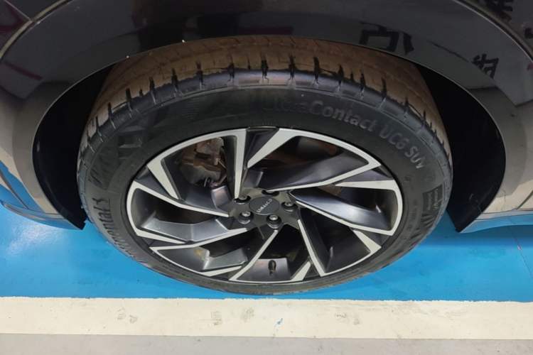Used Lynk & Co 09 2021 2.0T Halo Six-Seater Left Front Wheel Hub