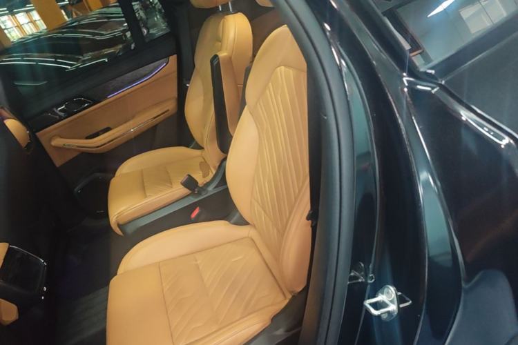 Used Lynk & Co 09 2021 2.0T Halo Six-Seater Left Rear Seat