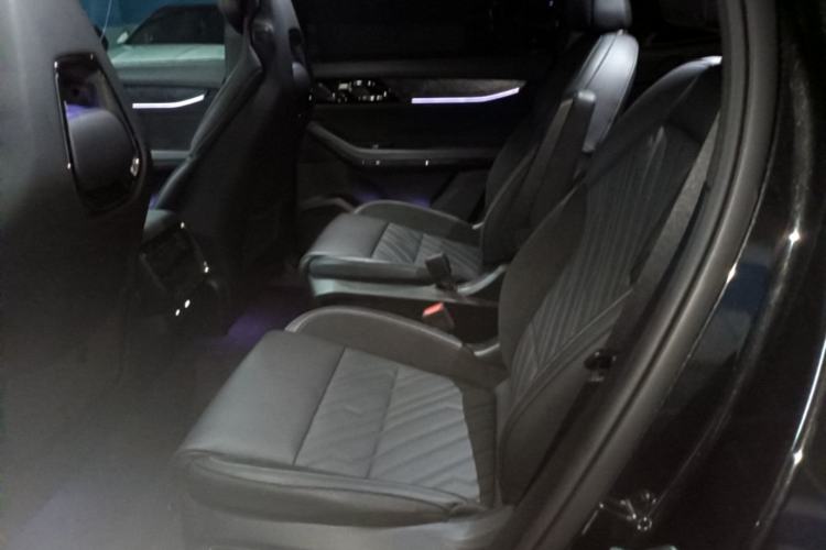 Used Lynk & Co 09 2021 2.0T Halo Six-Seater Left Rear Seat