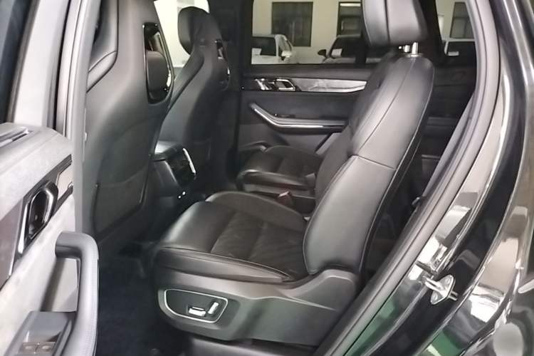 Used Lynk & Co 09 2021 2.0T Ultra Six-Seater Left Rear Seat