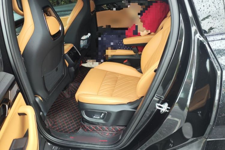 Used Lynk & Co 09 2021 2.0T Ultra Six-Seater Left Rear Seat