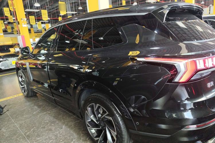 Used Lynk & Co 09 2021 2.0T Halo Six-Seater Left Side