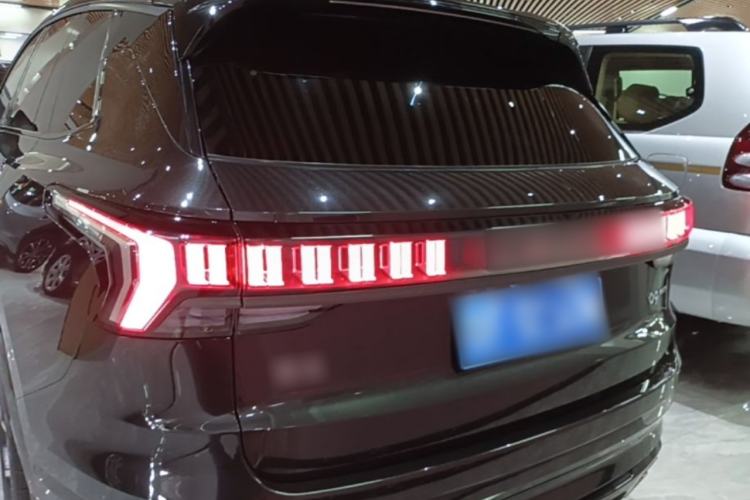 Used Lynk & Co 09 2021 2.0T Halo Six-Seater Rear