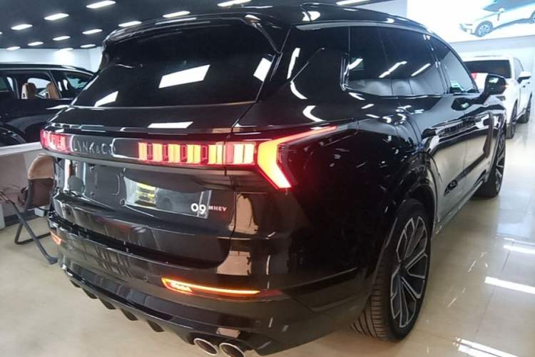 Used Lynk & Co 09 2021 2.0T Halo Seven-Seater Rear Right 45 Deg