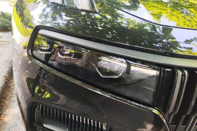 Used Lynk & Co 09 2021 2.0T Halo Six-Seater Right Front Headlight