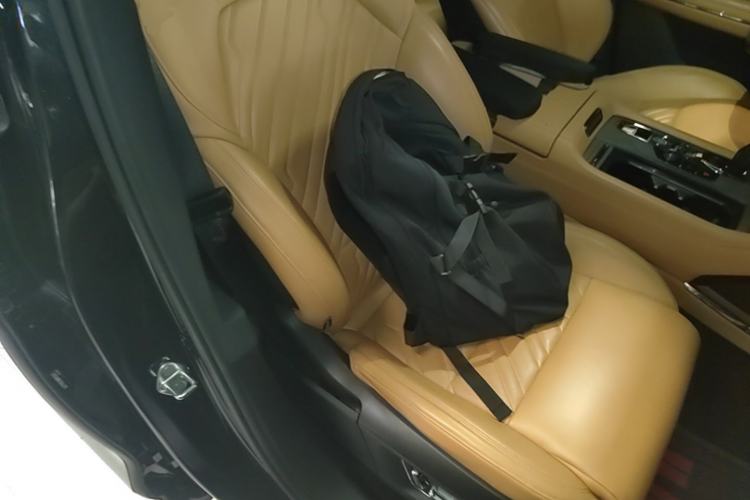 Used Lynk & Co 09 2021 2.0T Halo Six-Seater Right Front Seat