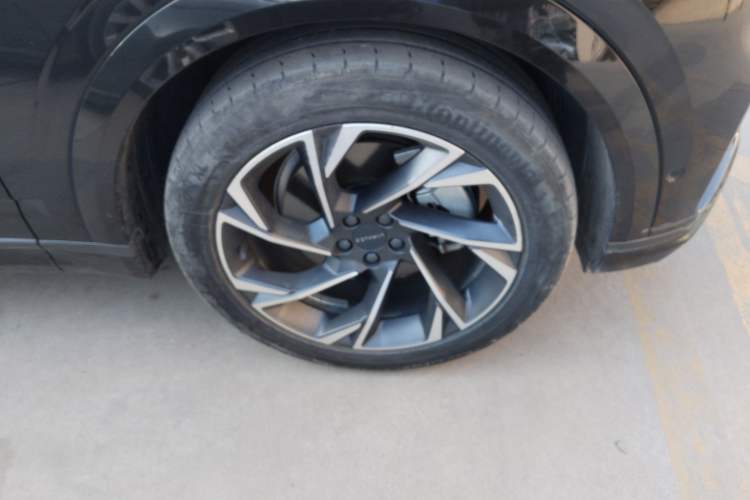 Used Lynk & Co 09 2021 2.0T Halo Seven-Seater Right Front Wheel Hub