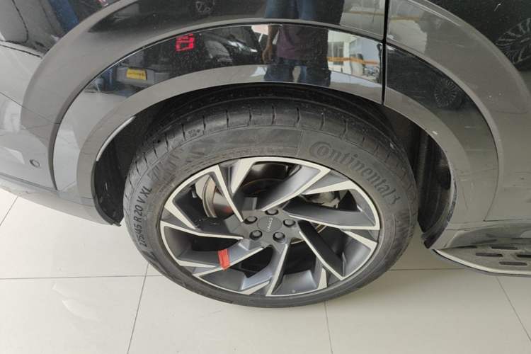 Used Lynk & Co 09 2021 2.0T Halo Six-Seater Right Rear Wheel Hub