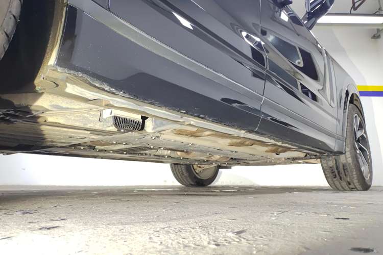 Used Lynk & Co 09 2021 2.0T Halo Six-Seater Right Side Sill