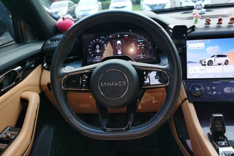 Used Lynk & Co 09 2021 2.0T Halo Six-Seater Steering Wheel