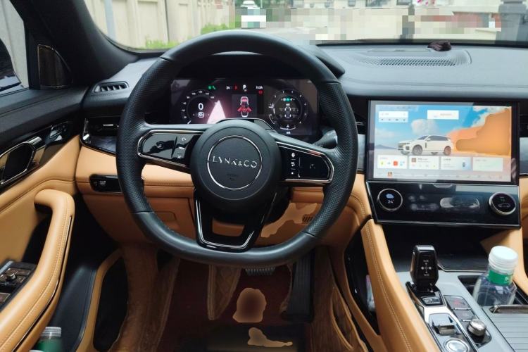Used Lynk & Co 09 2021 2.0T Halo Six-Seater Steering Wheel