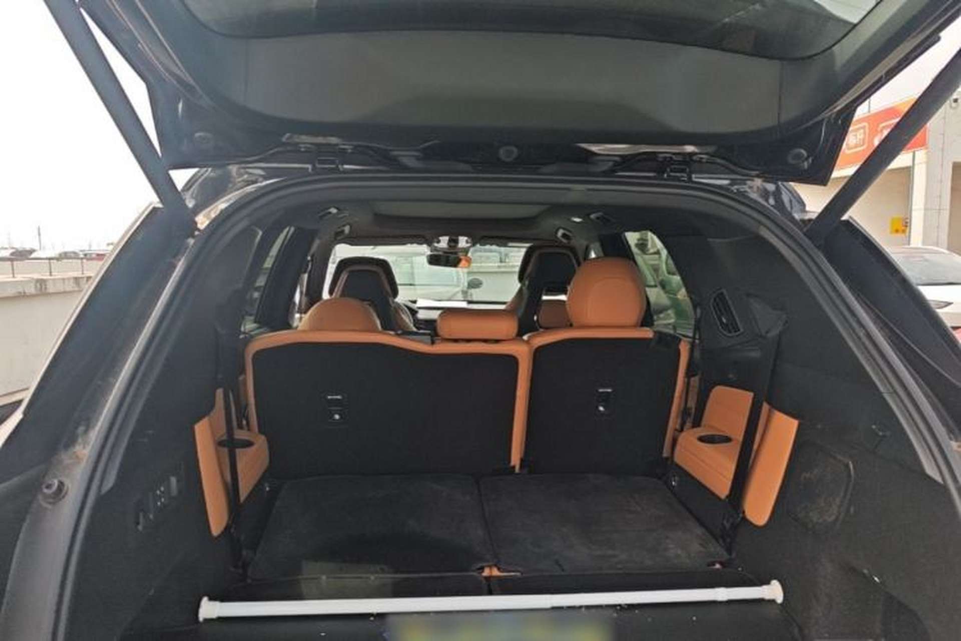Used Lynk & Co 09 2021 2.0T Halo Seven-Seater Trunk