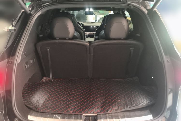 Used Lynk & Co 09 2021 2.0T Halo Six-Seater Trunk