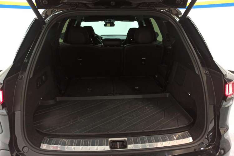 Used Lynk & Co 09 2021 2.0T Halo Seven-Seater Trunk