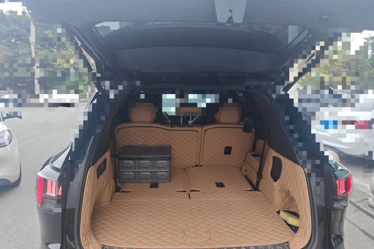 Used Lynk & Co 09 2021 2.0T Halo Seven-Seater Trunk